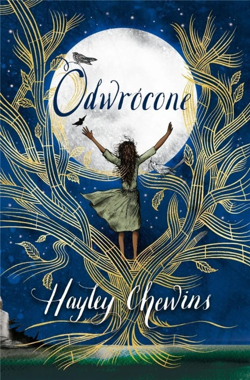 Odwrócone, Hayley Chewins