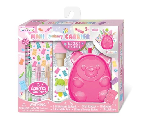 Zestaw miniaturek z mini-plecaczkiem Miś