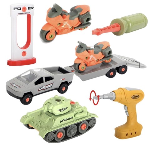 Samochód z przyczepą i czołgiem, Maksik