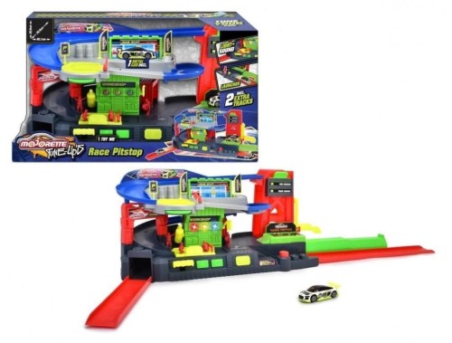 Majorette tune up's race pitstop, Majorette