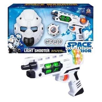 Pistolet ze światłem i dźwiękiem, Maksik