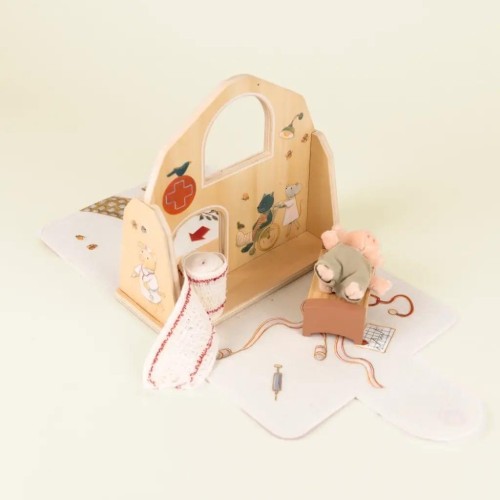 Mini przyjaciele - Gabinet Lekarski, Egmont Toys